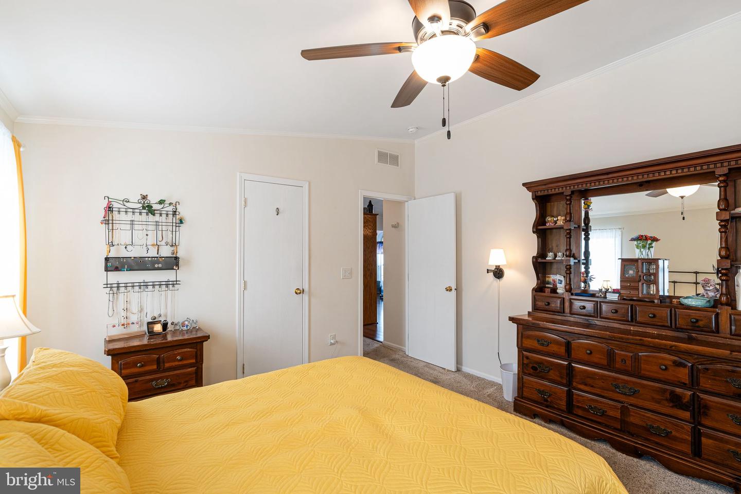 815 Farrall Dr #815 Property Photo 25