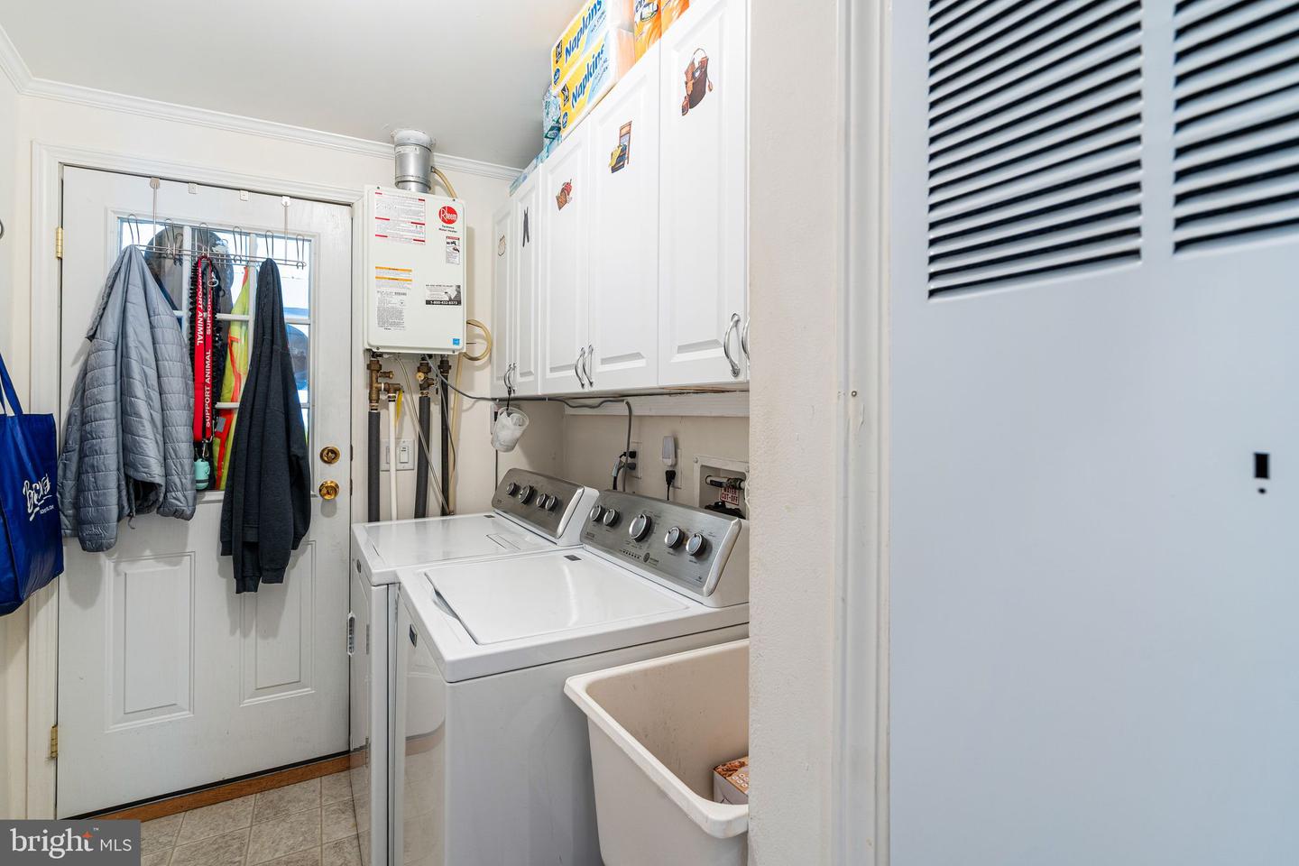 815 Farrall Dr #815 Property Photo 31