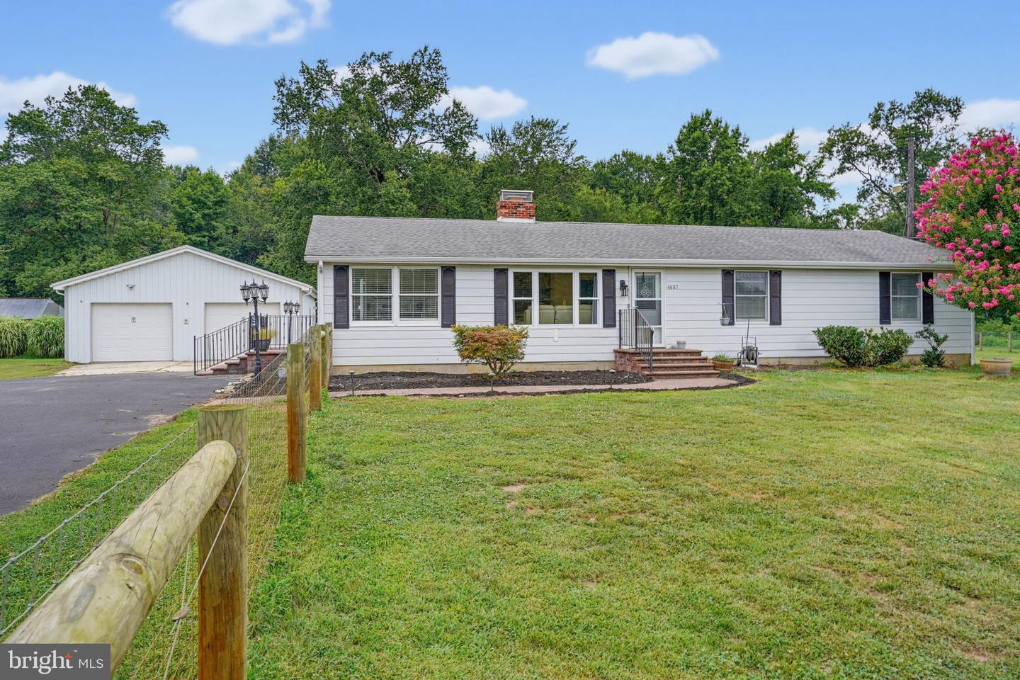 4687 Arthursville Rd Property Photo 1