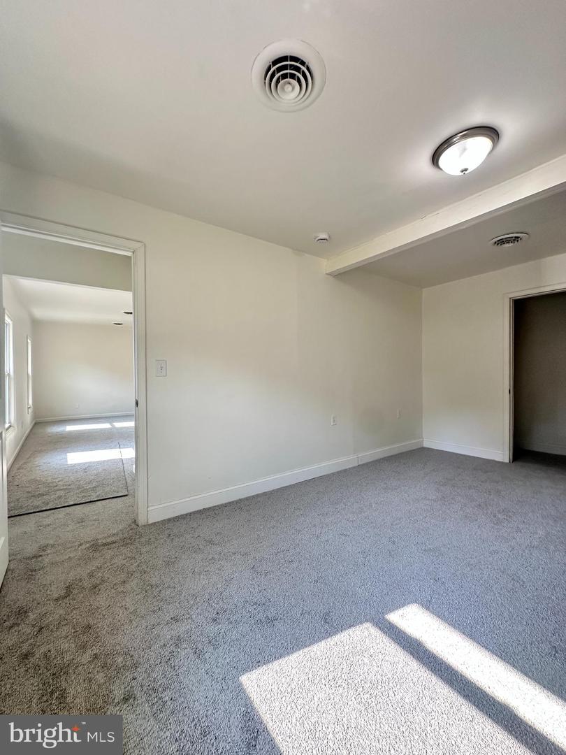 5 S Senator Ave Property Photo 6