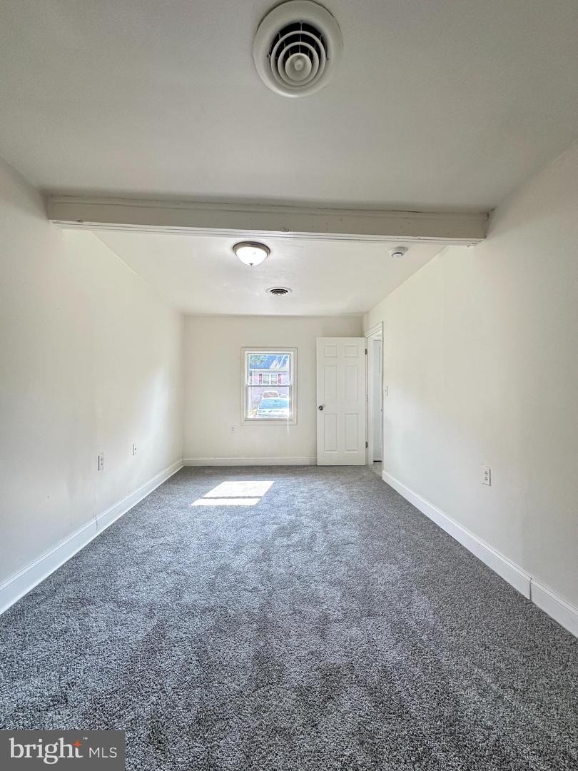 5 S Senator Ave Property Photo 8
