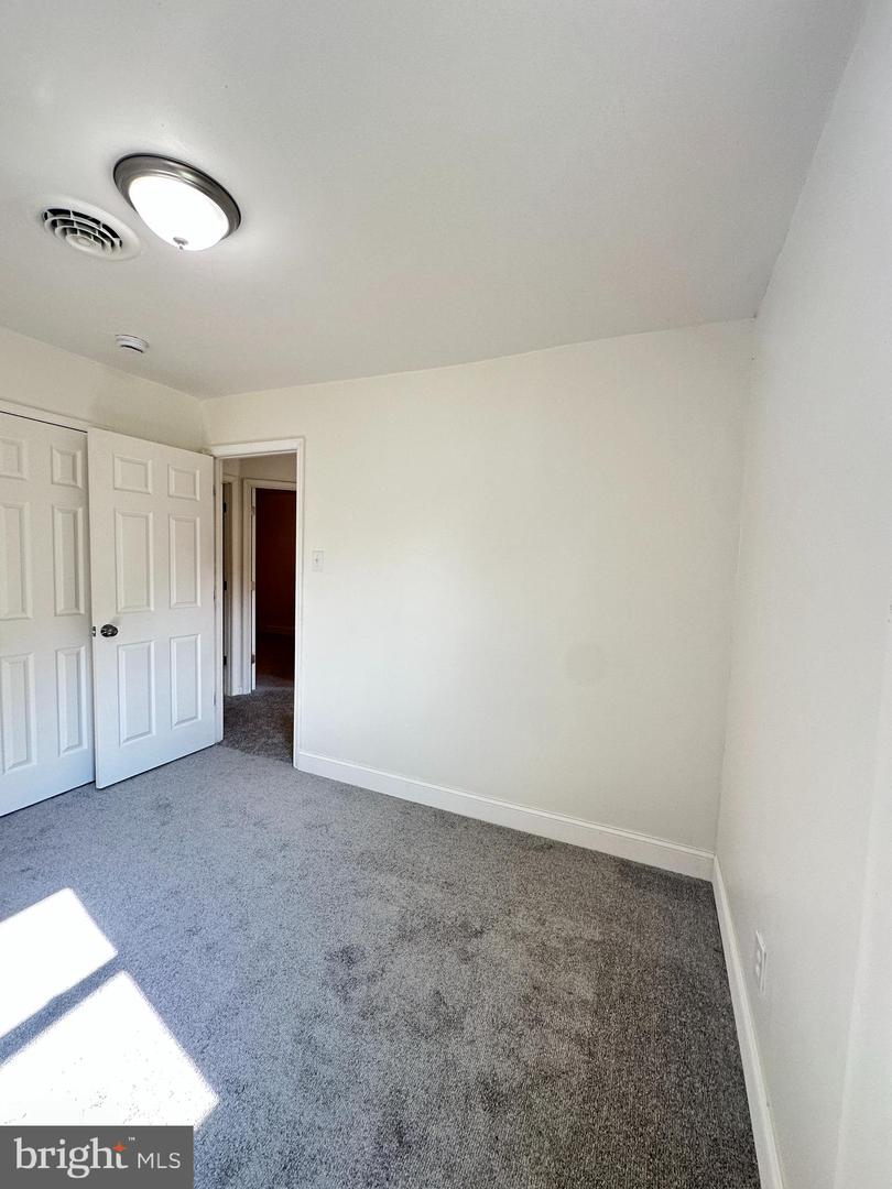 5 S Senator Ave Property Photo 9