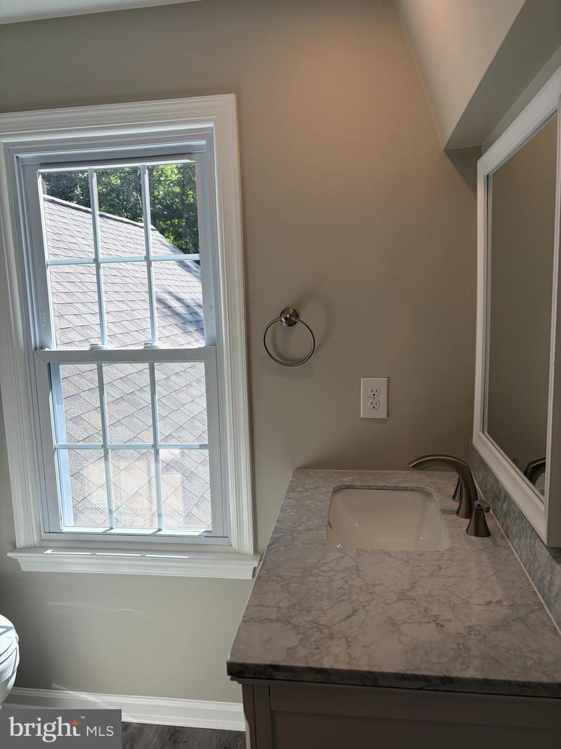 3176 Forrest Ave Property Photo 11