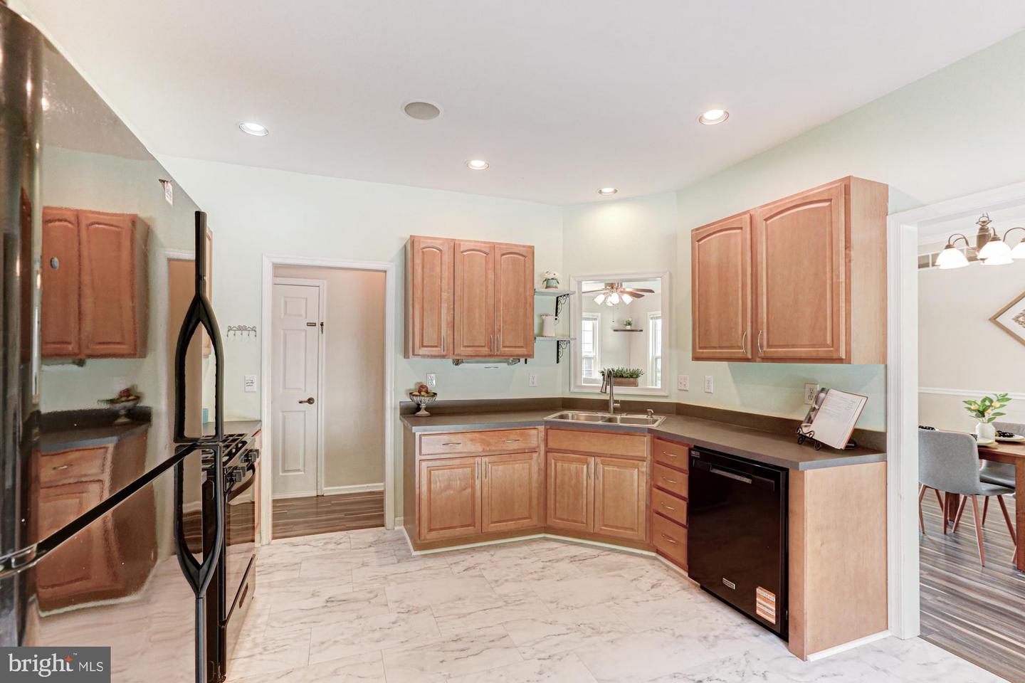 409 India Dr Property Photo 24