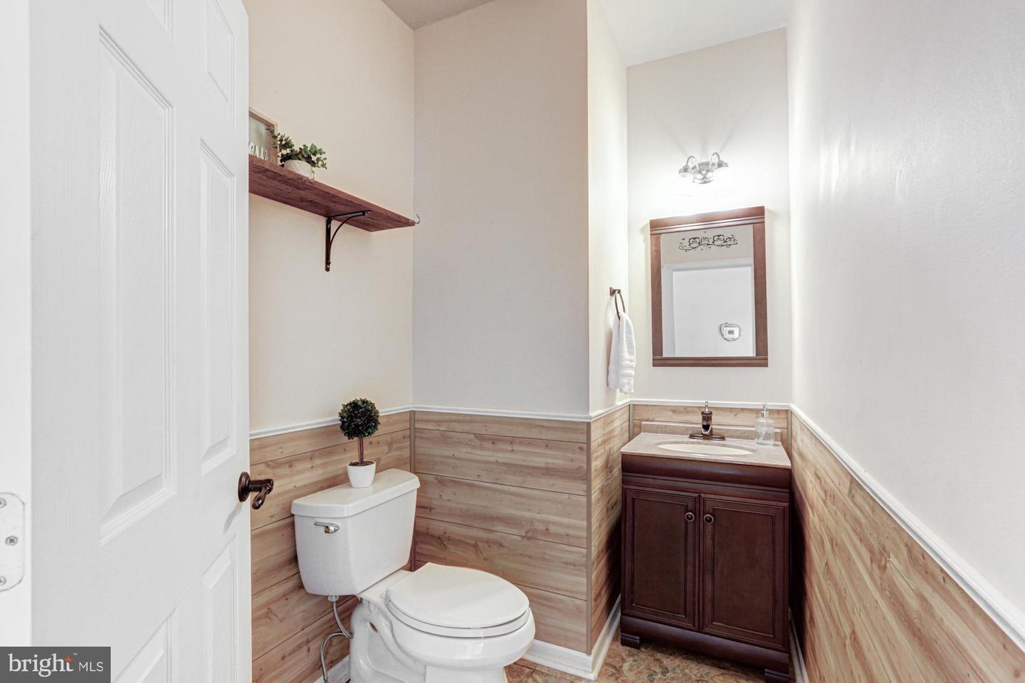 409 India Dr Property Photo 26