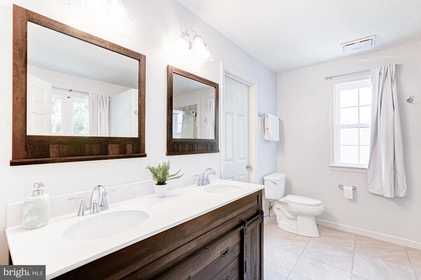 409 India Dr Property Photo 33