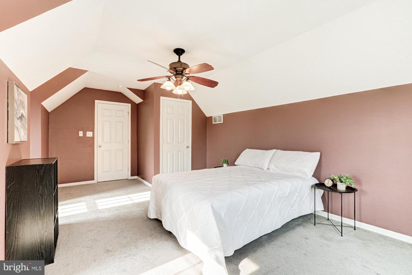 409 India Dr Property Photo 49