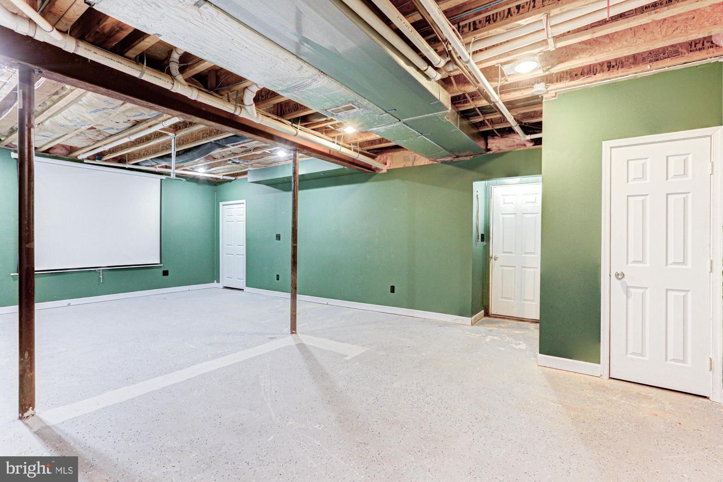 409 India Dr Property Photo 55