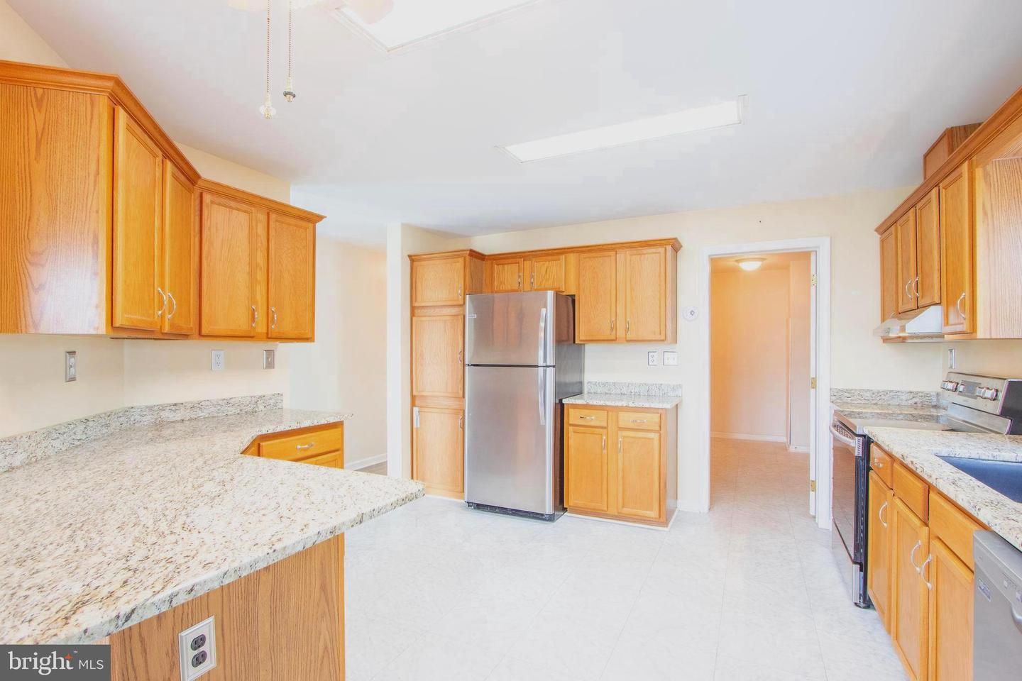 24 S Stetson Ln #210 Property Photo 12