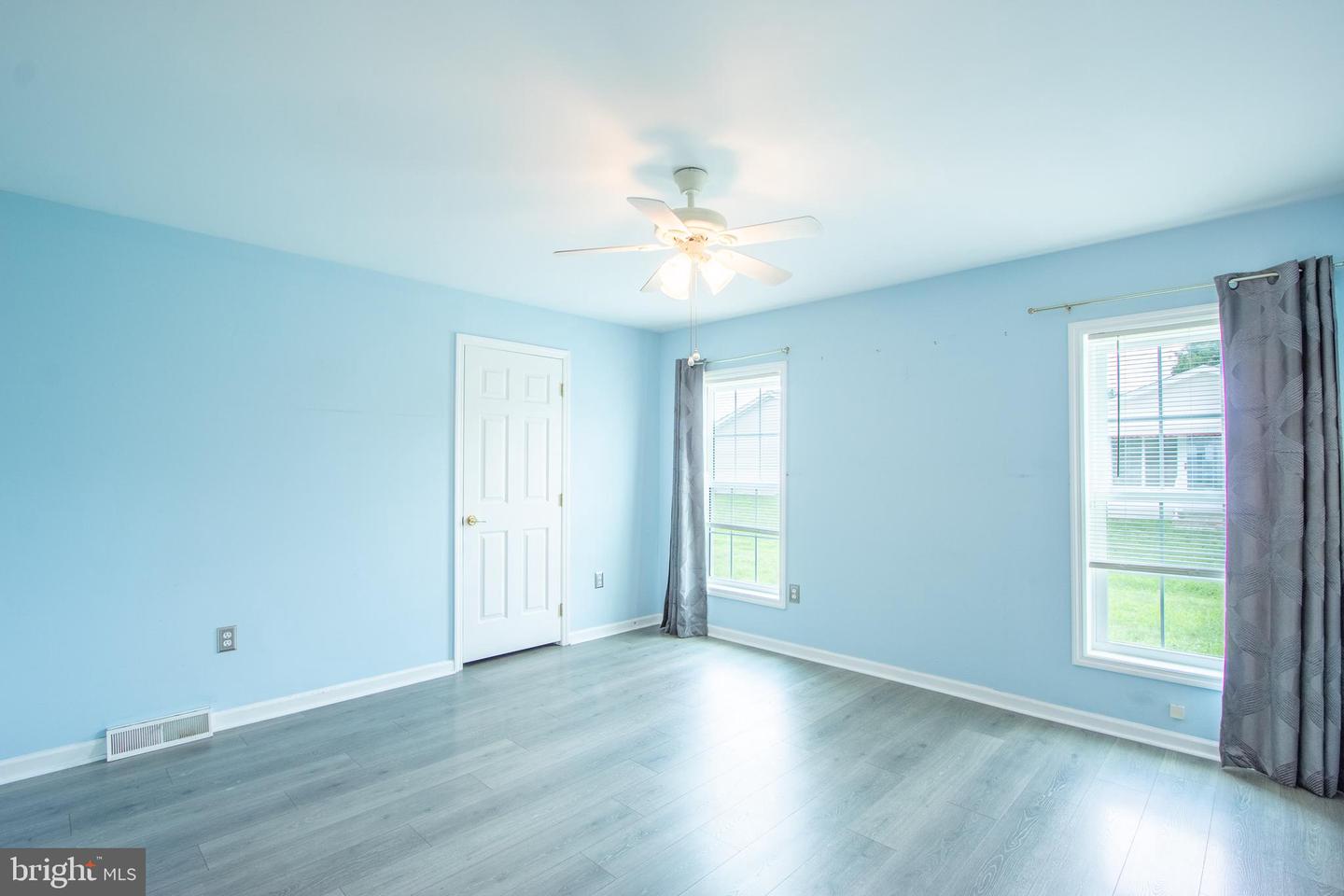 24 S Stetson Ln #210 Property Photo 18