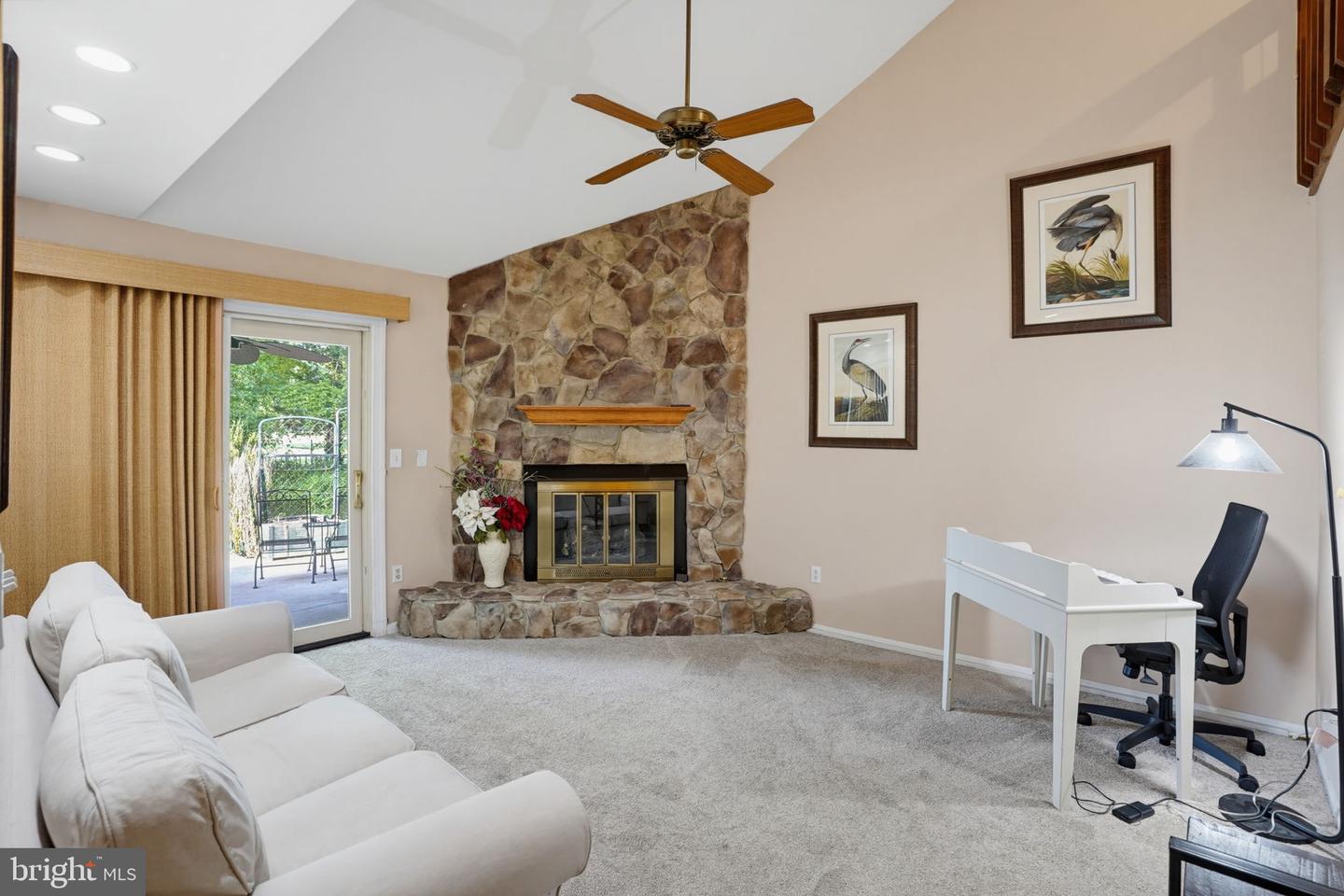 25 S Turnberry Dr Property Photo 32