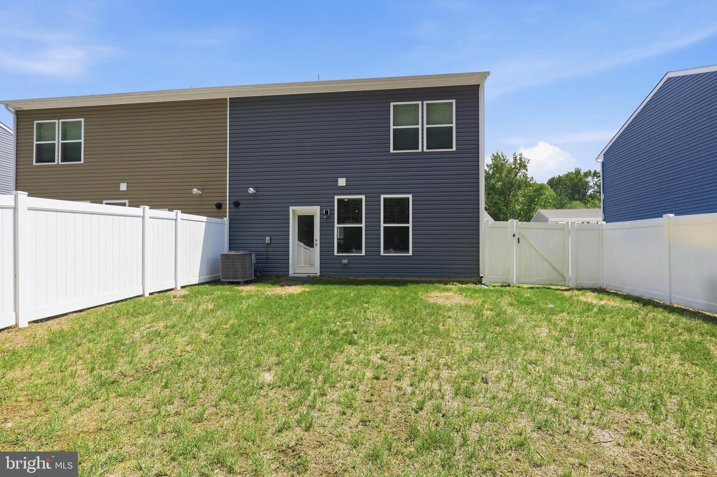 329 Currant Cir Property Photo 25