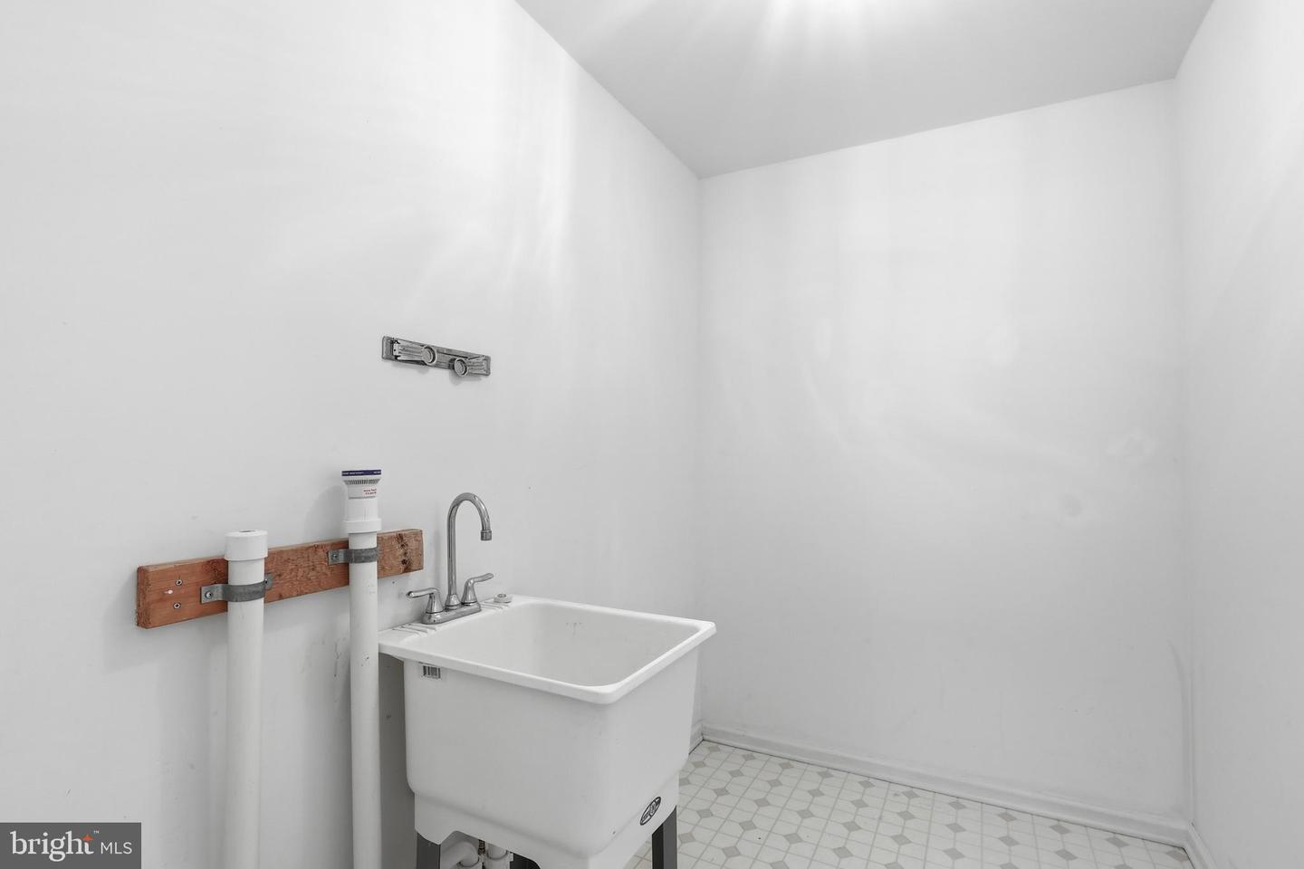 251 N Caroline Pl Property Photo 23