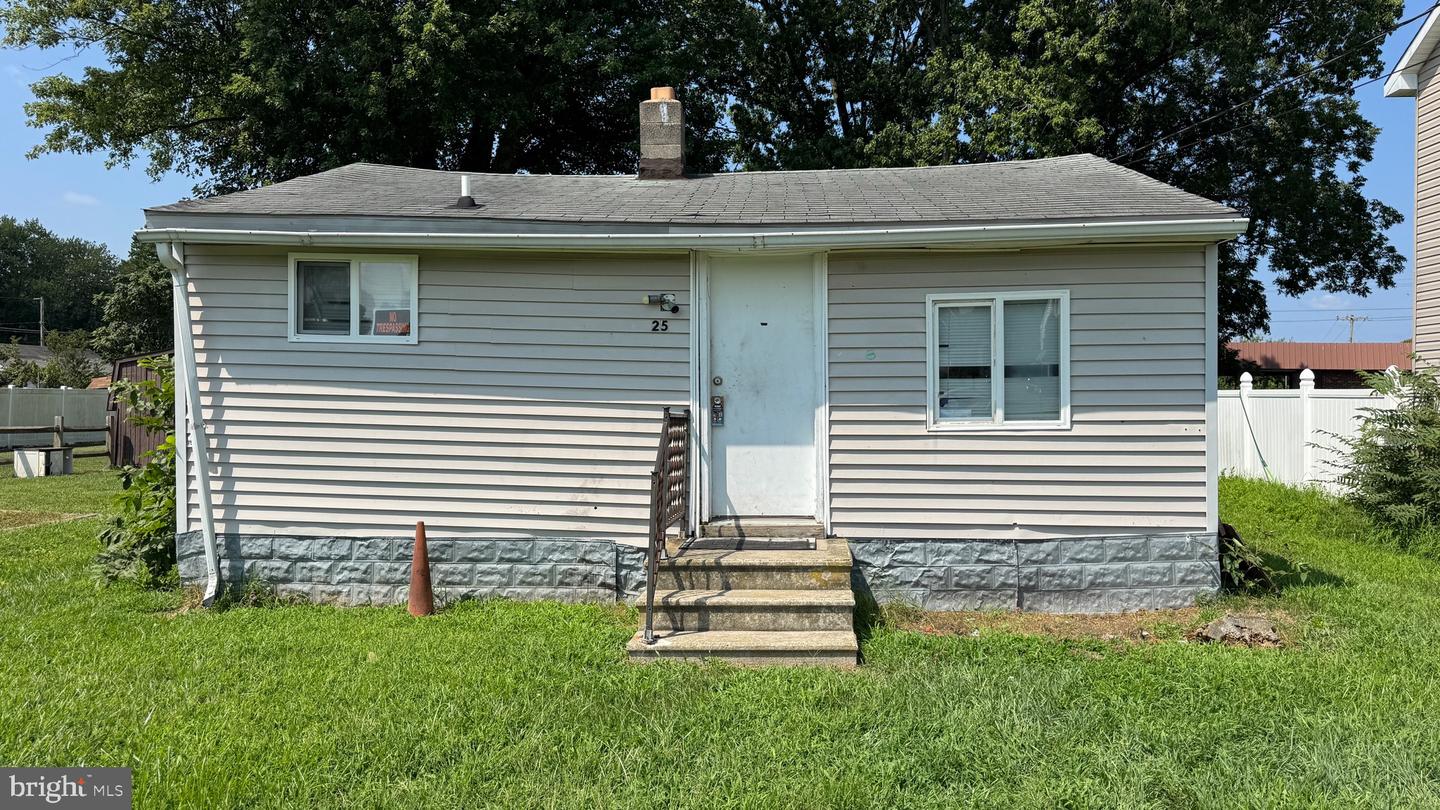 25 Reed St Property Photo 1