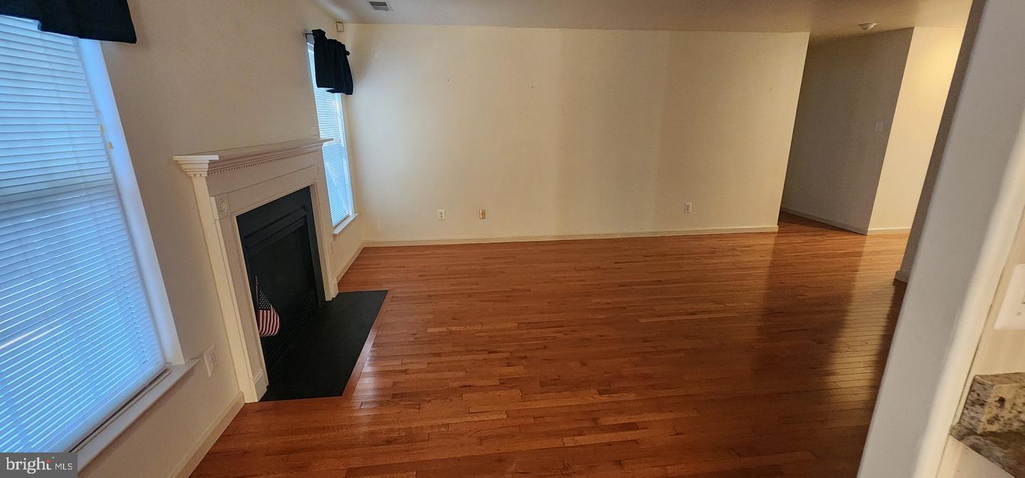 28 Houston St Property Photo 11