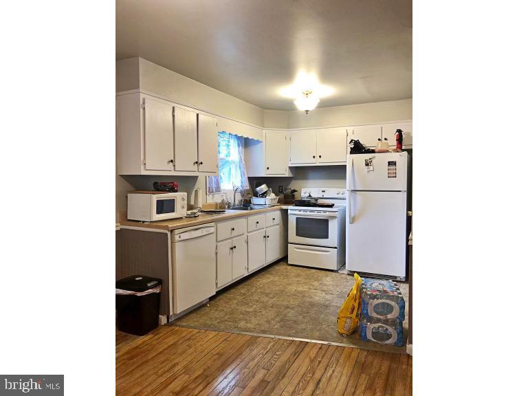 294 Webbs Ln Property Photo 7