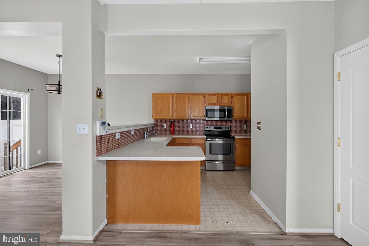 416 Worchester Dr Property Photo 15