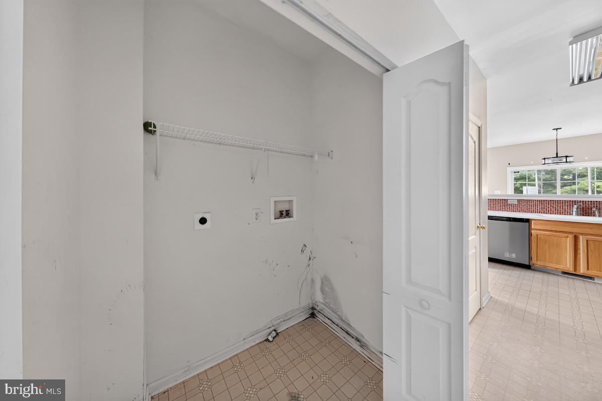 416 Worchester Dr Property Photo 26