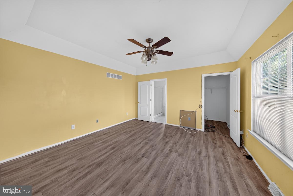 416 Worchester Dr Property Photo 28