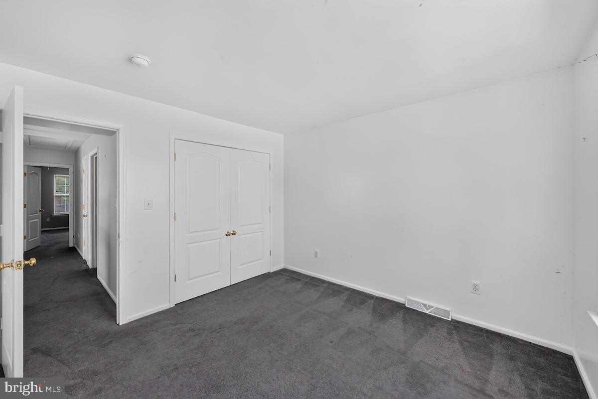 416 Worchester Dr Property Photo 41