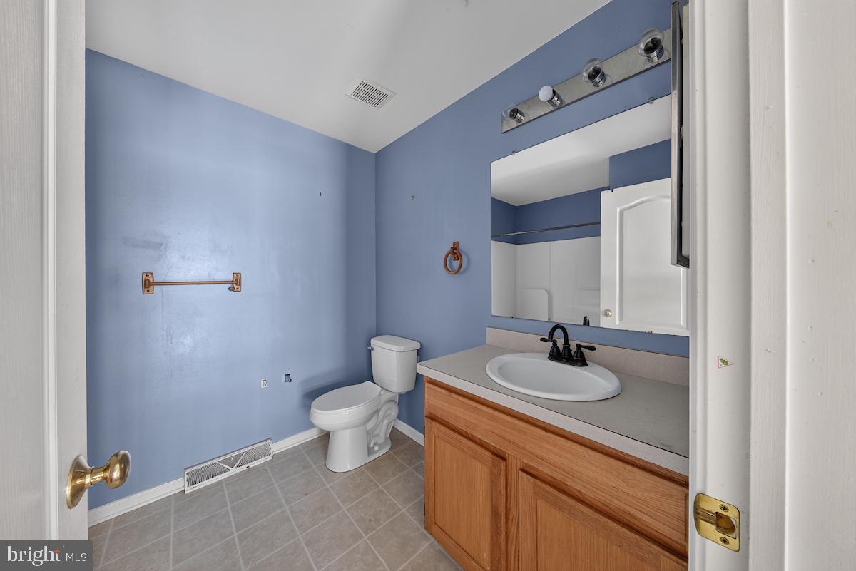 416 Worchester Dr Property Photo 45