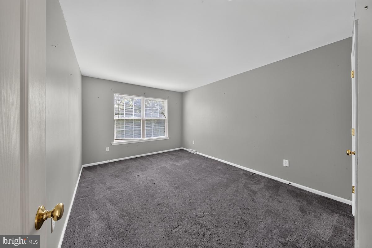 416 Worchester Dr Property Photo 48