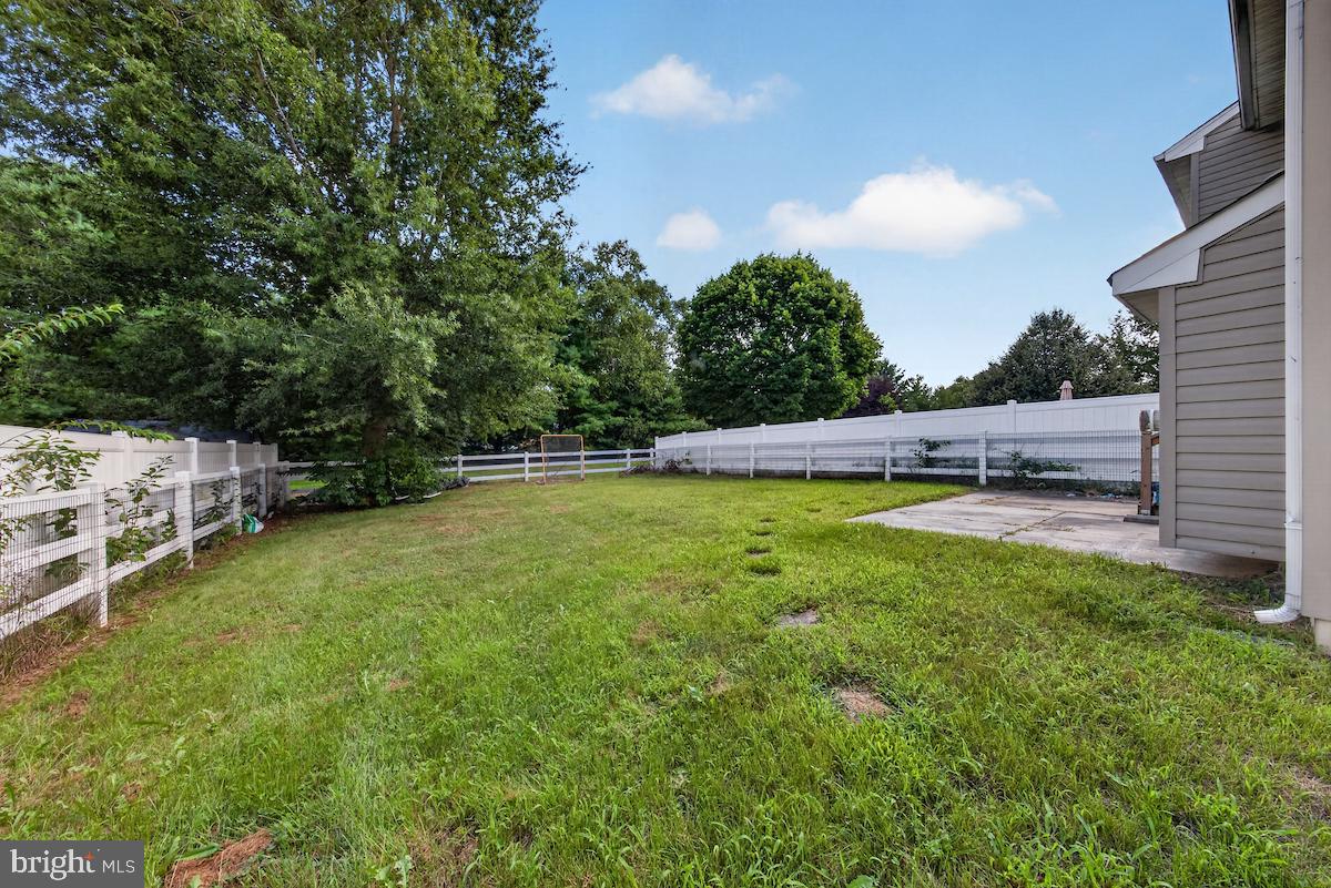 416 Worchester Dr Property Photo 74