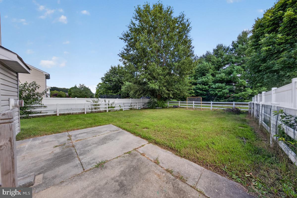 416 Worchester Dr Property Photo 75