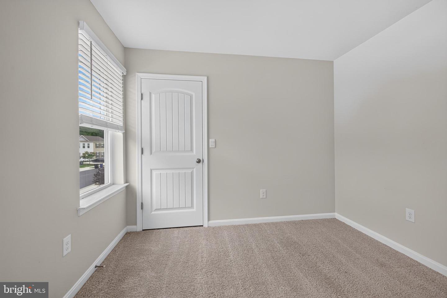 337 Currant Cir Property Photo 21