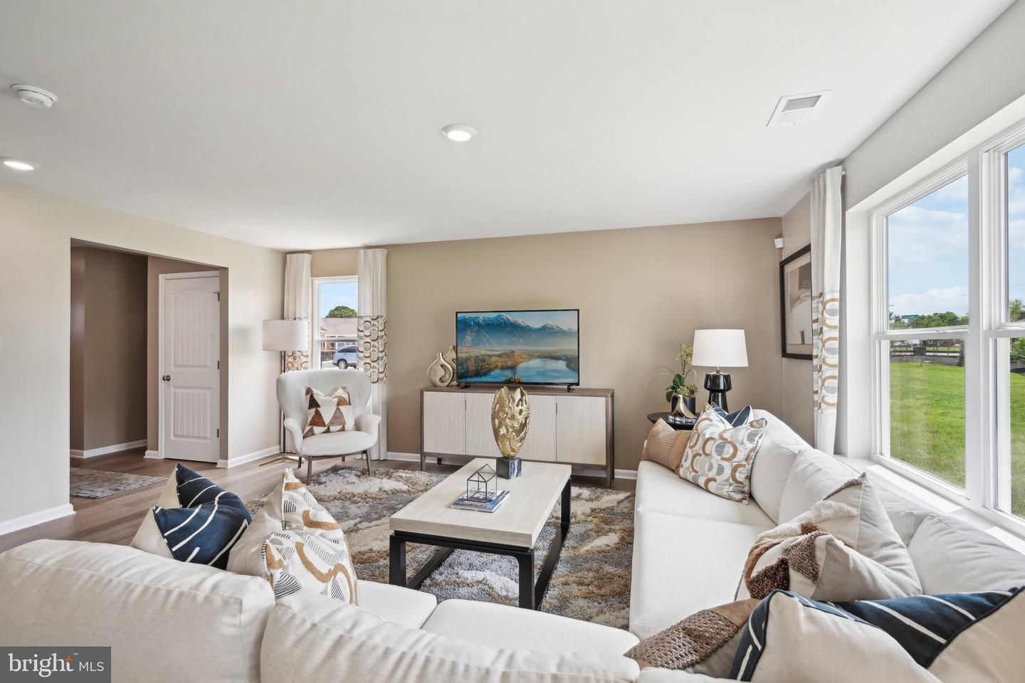 171 Remington Dr Property Photo 6