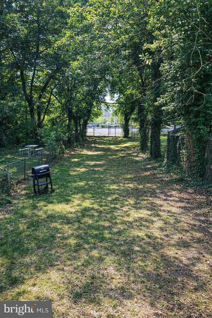31 E Commerce St Property Photo 5