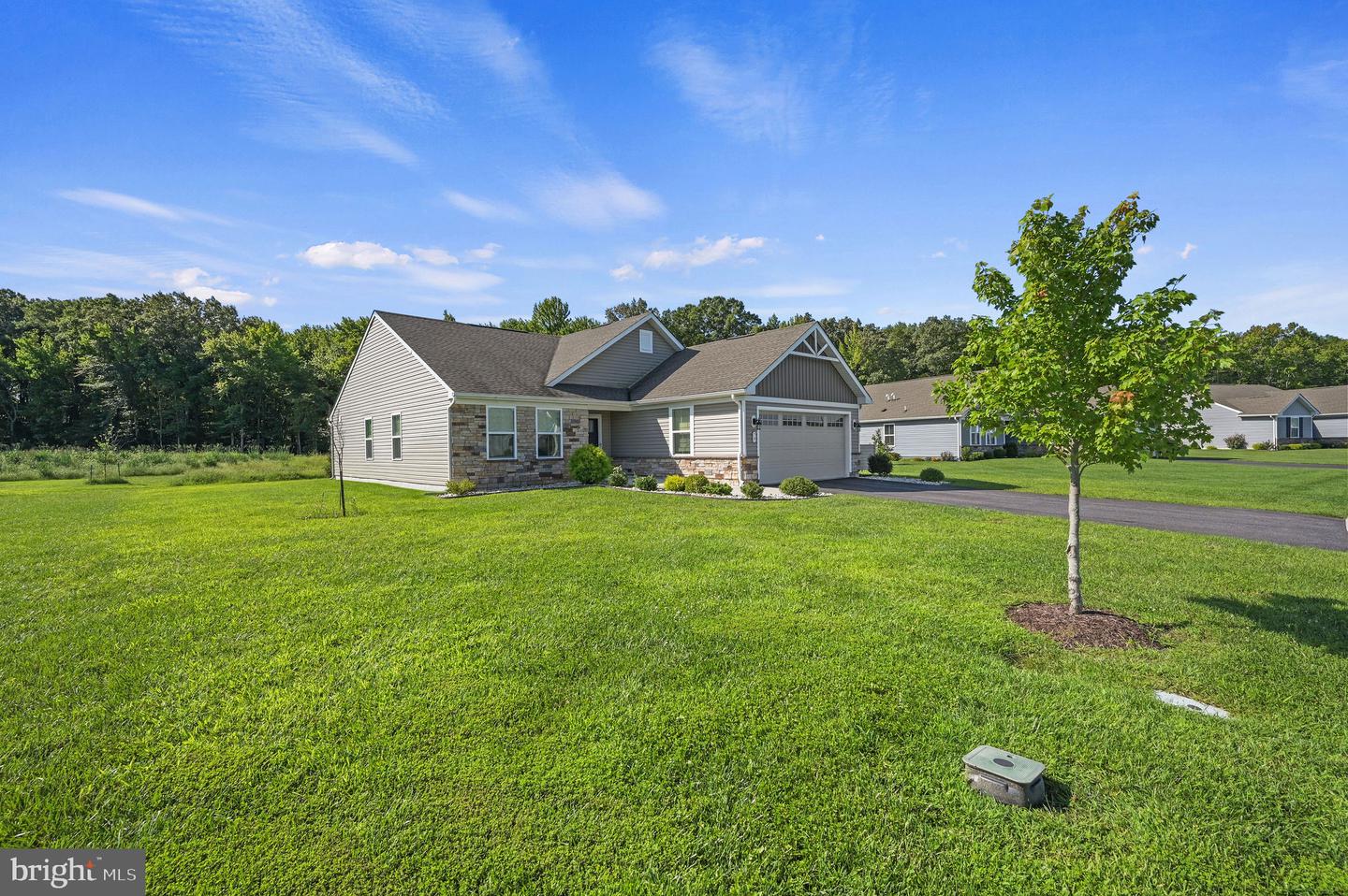 79 Laertes Dr Property Photo 2