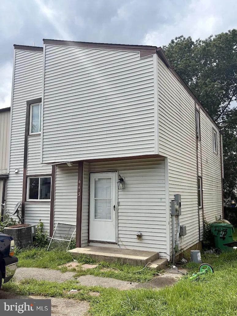 443 Arnold Ct Property Photo 1