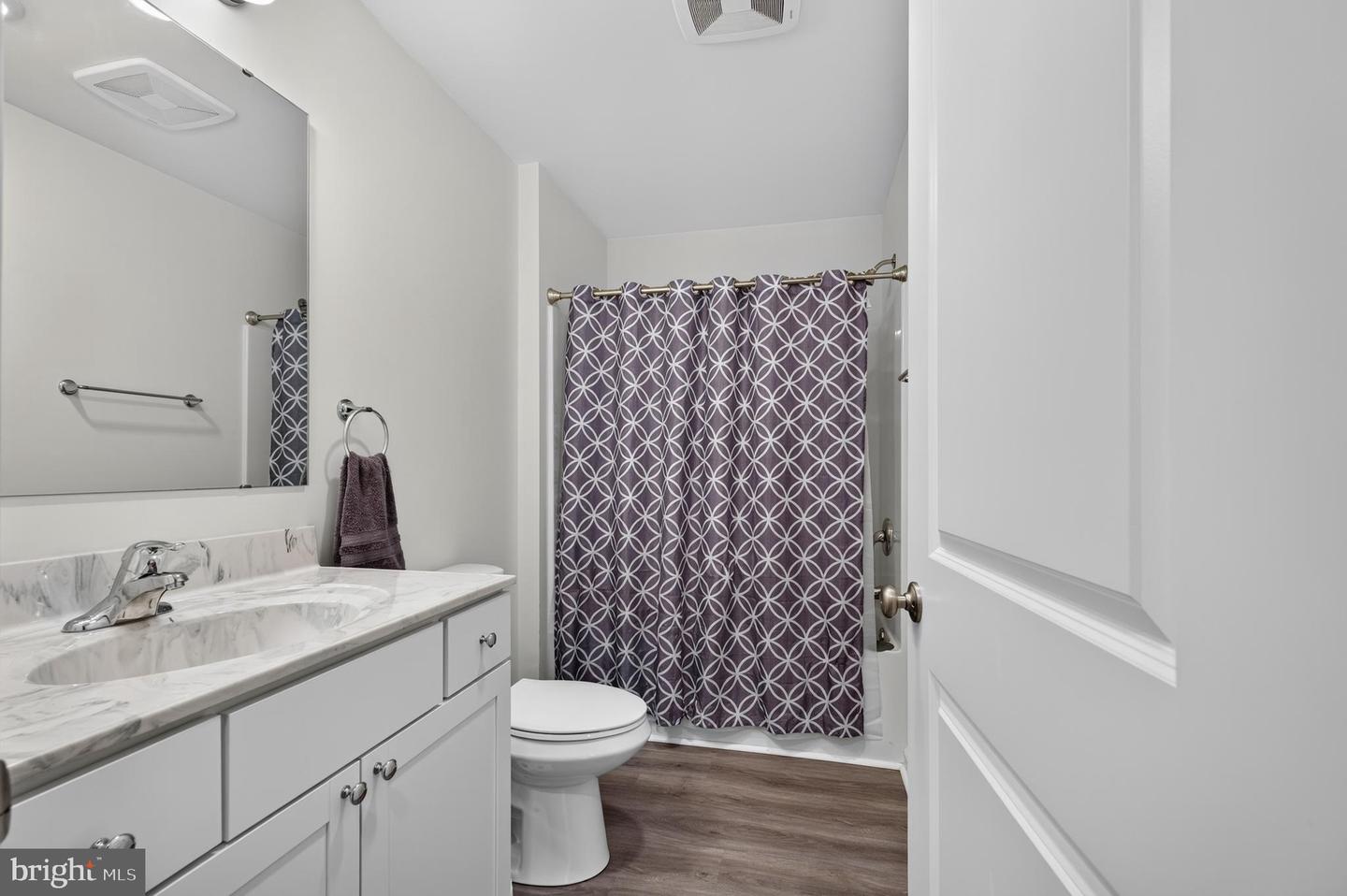 210 S Governors Blvd Property Photo 15
