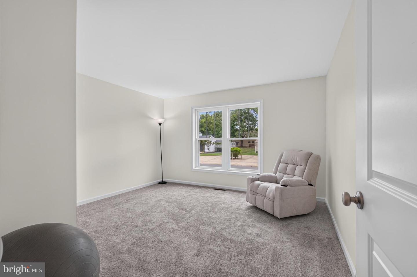 210 S Governors Blvd Property Photo 16