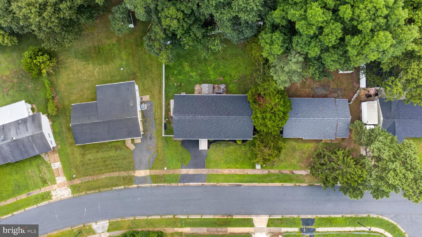 210 S Governors Blvd Property Photo 32
