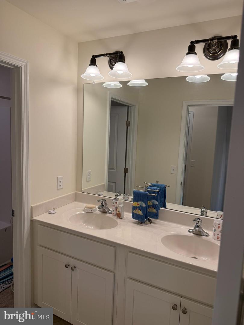 75 Rocky Spring Ct Property Photo 36