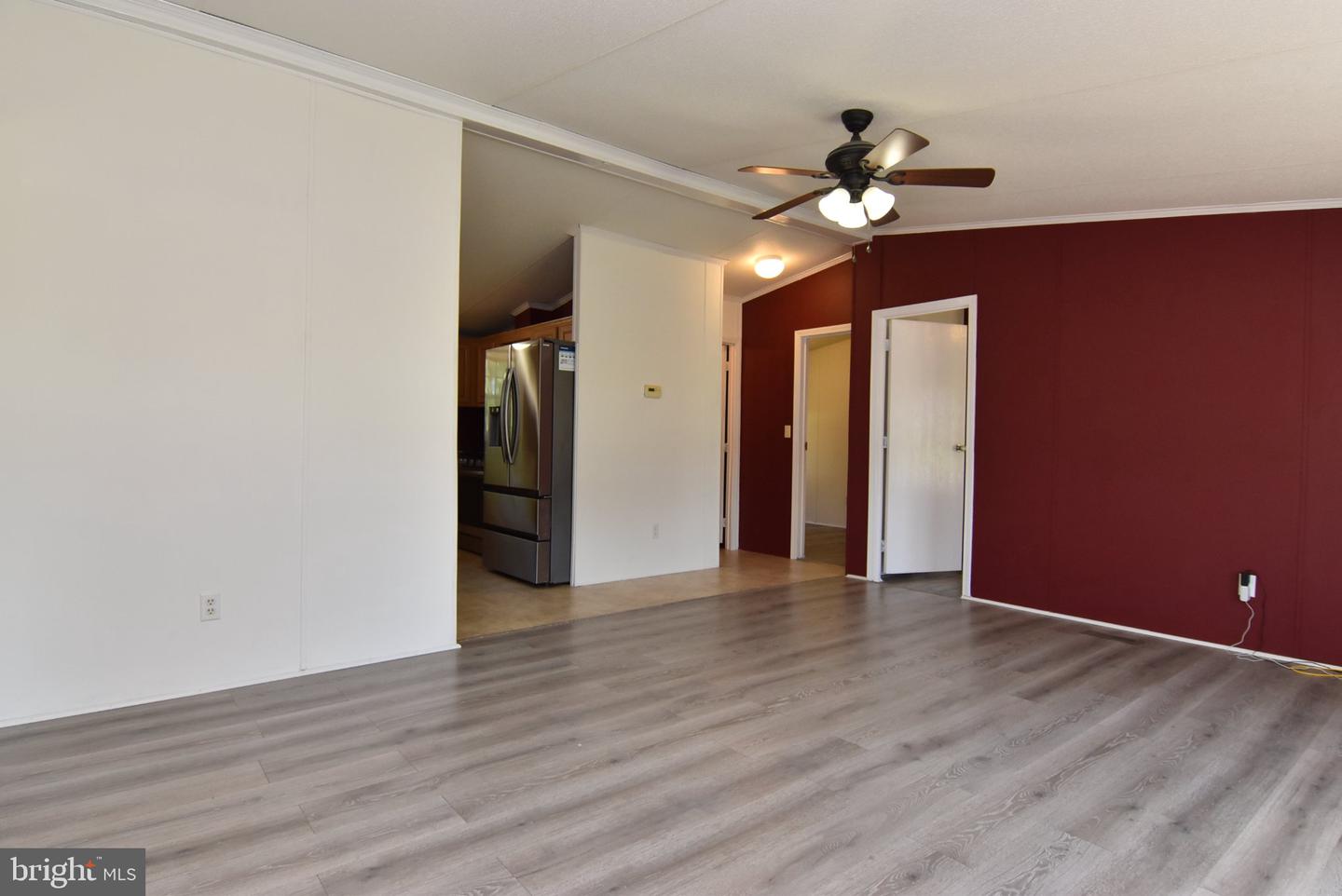 1655 Hickman Rd Property Photo 4