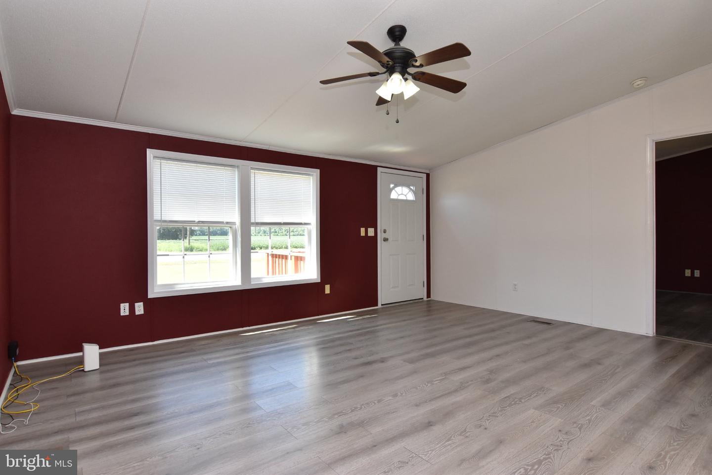 1655 Hickman Rd Property Photo 7