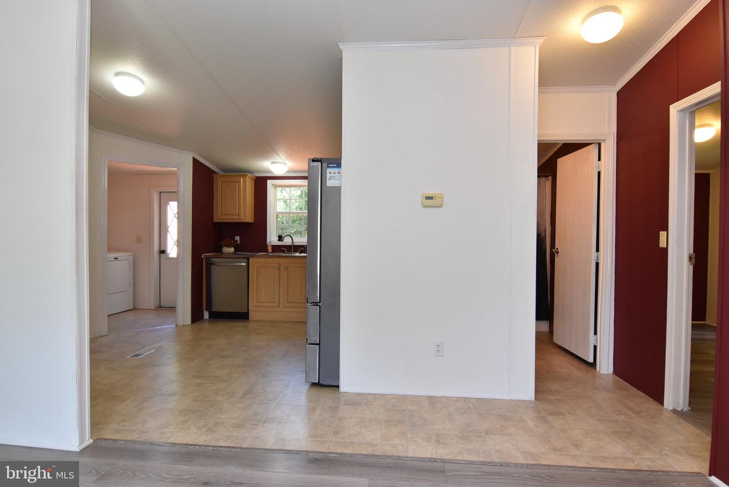 1655 Hickman Rd Property Photo 10
