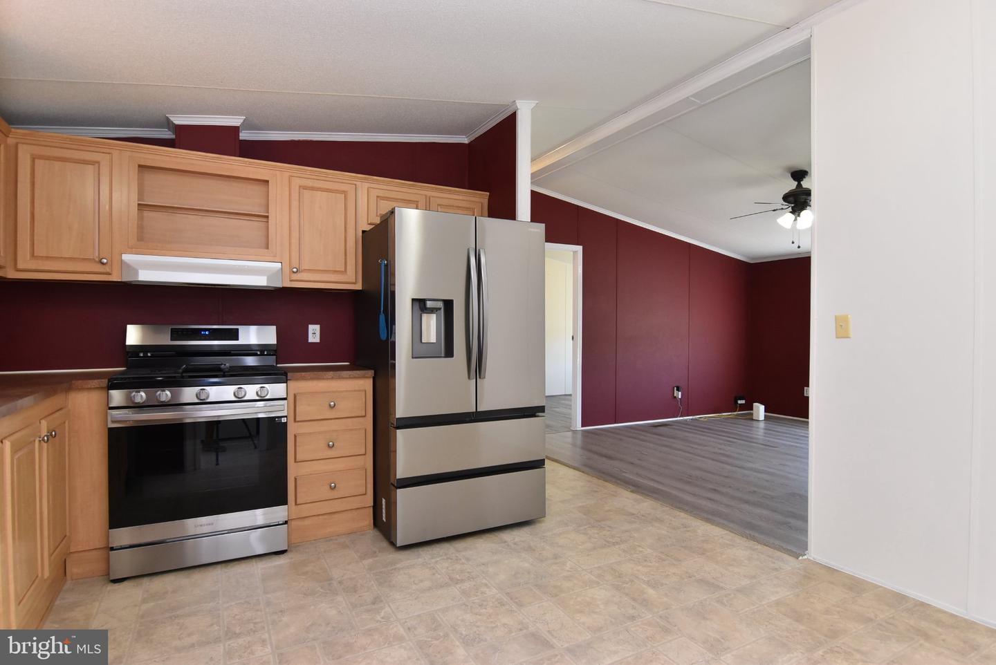 1655 Hickman Rd Property Photo 13