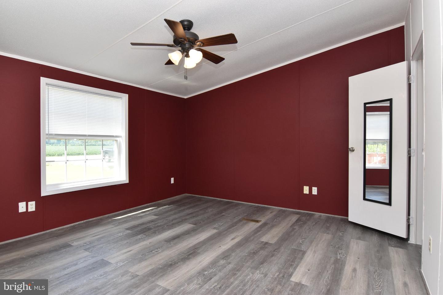 1655 Hickman Rd Property Photo 15