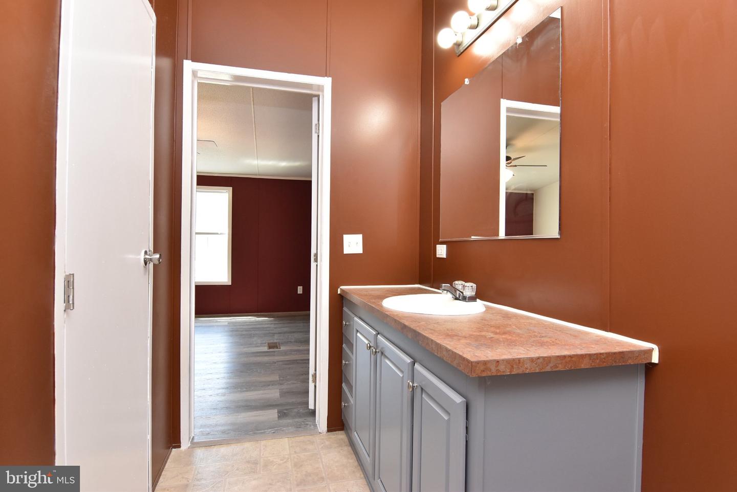 1655 Hickman Rd Property Photo 19