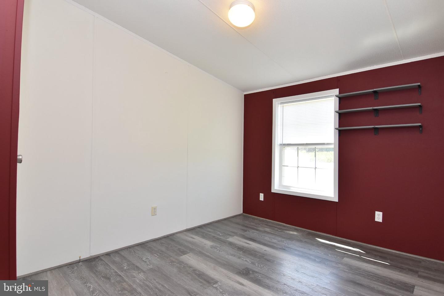 1655 Hickman Rd Property Photo 21