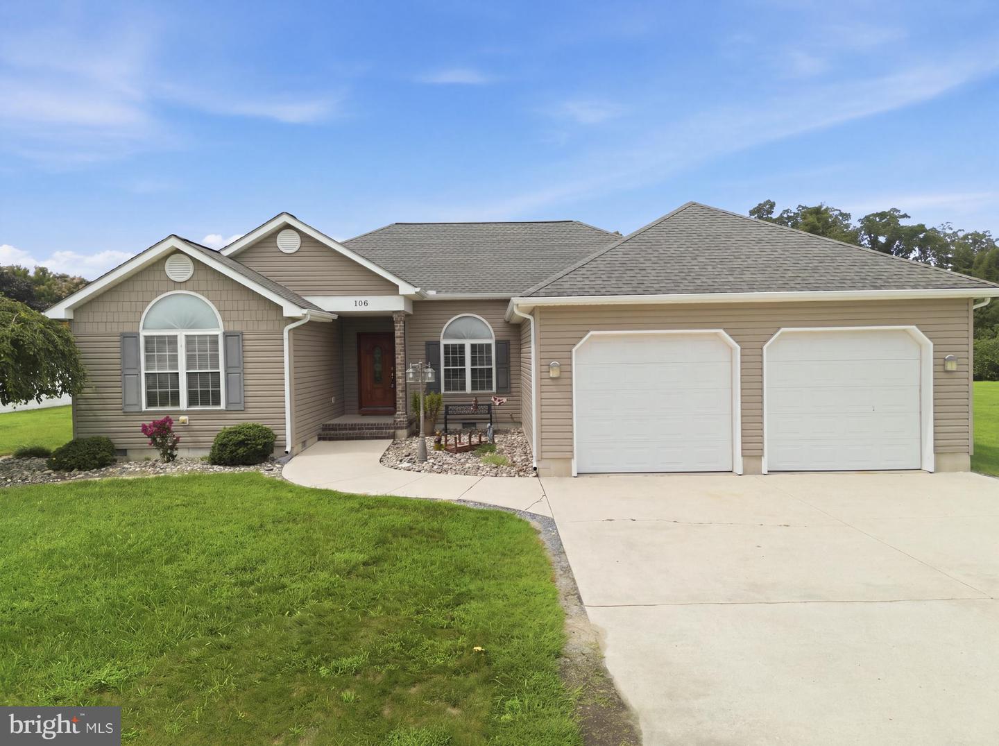 106 Lane View Dr Property Photo 2