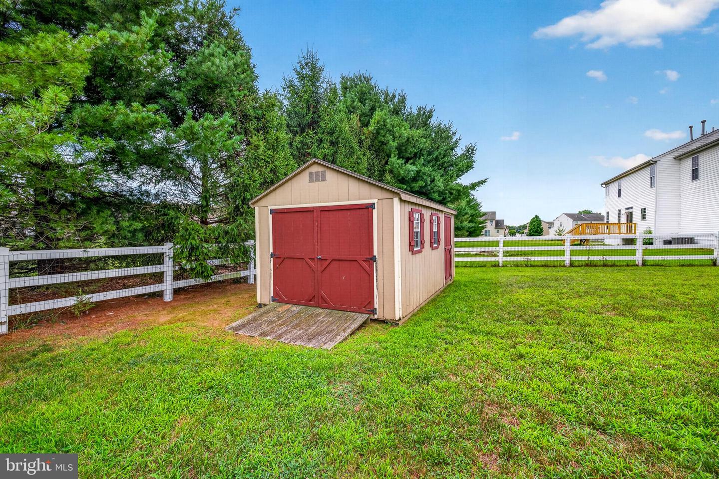 206 Markham Ct Property Photo 41