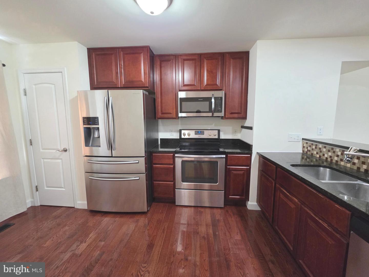 143 Medal Way Property Photo 8