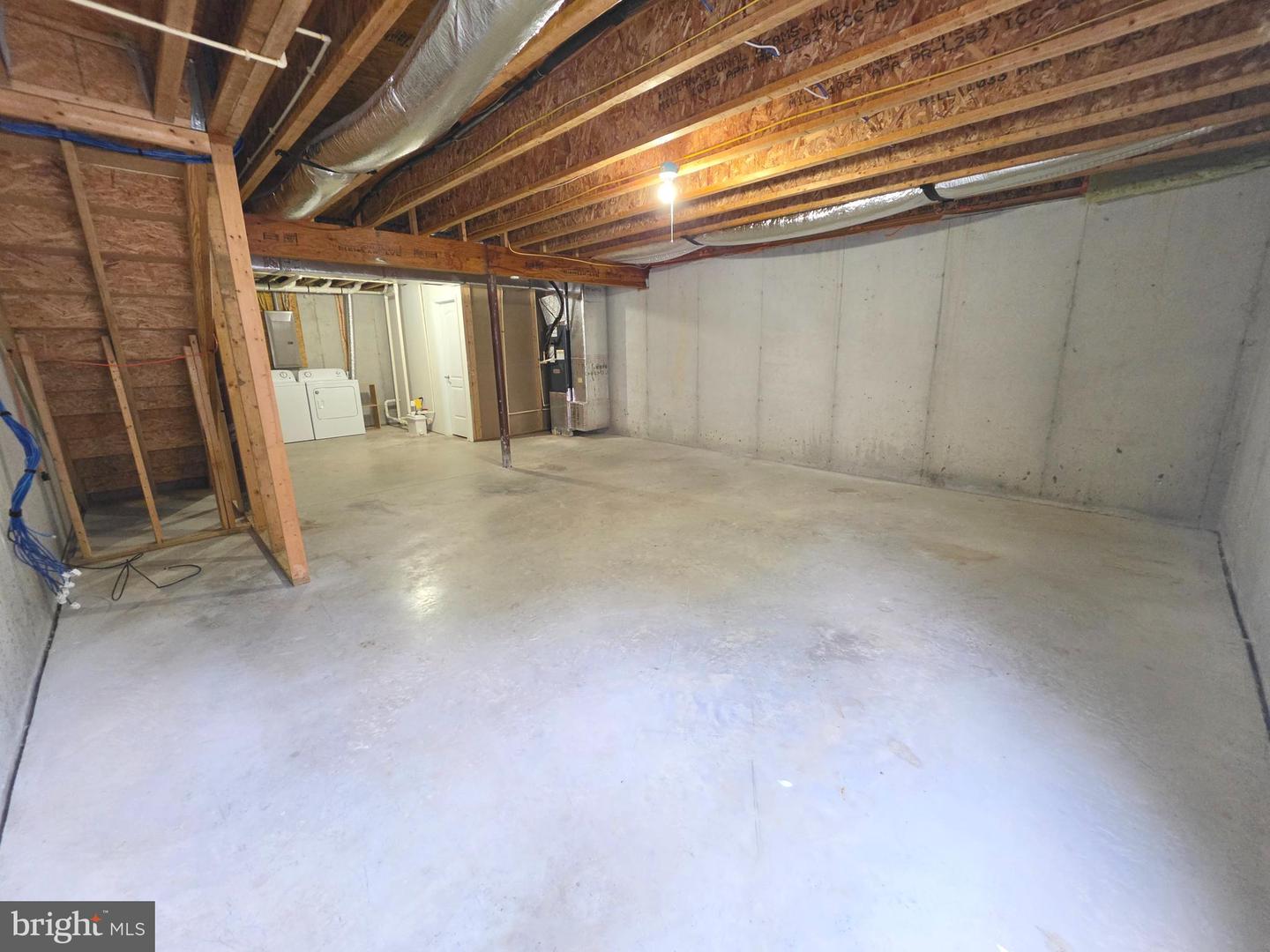 143 Medal Way Property Photo 28