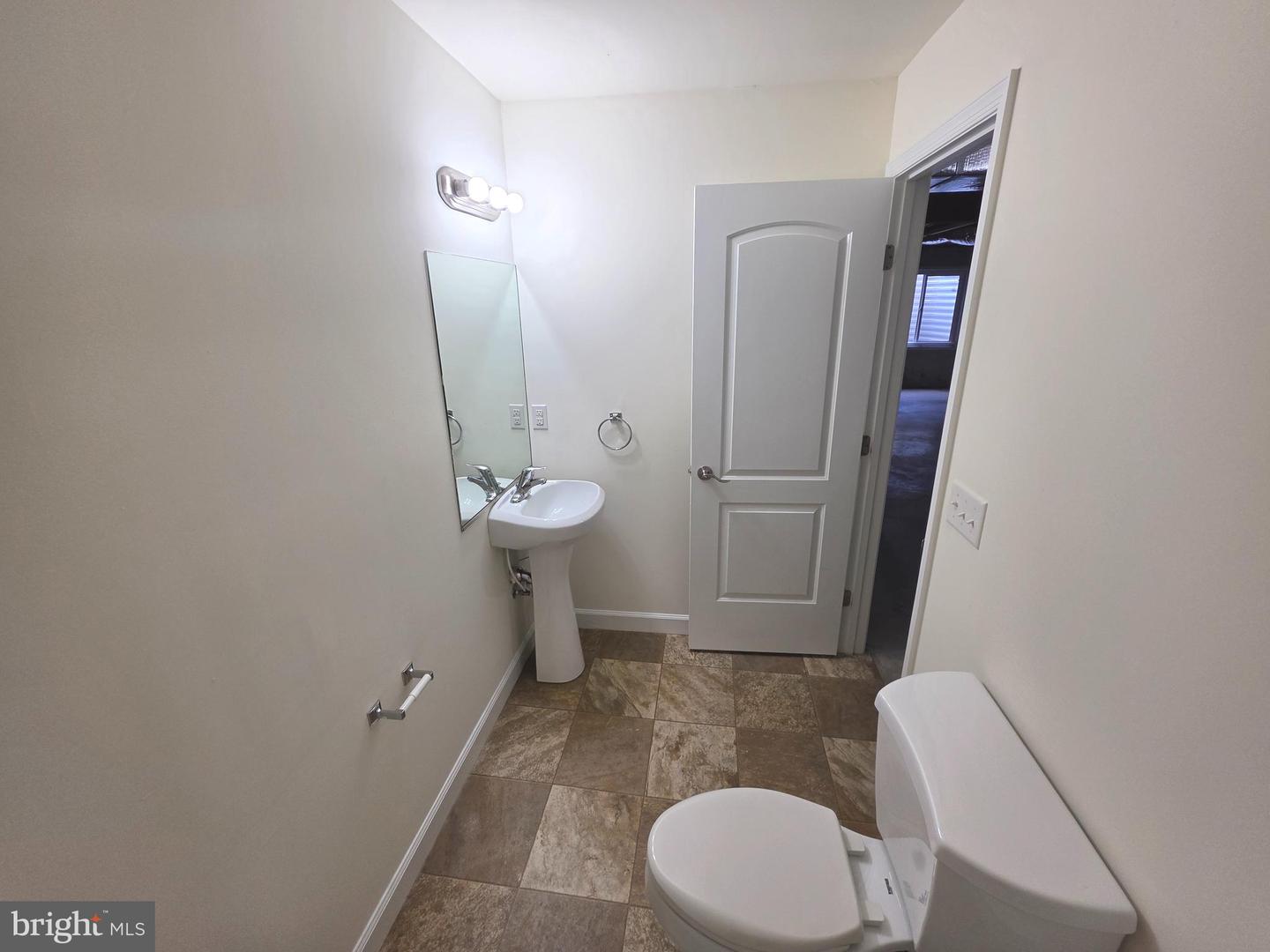 143 Medal Way Property Photo 31