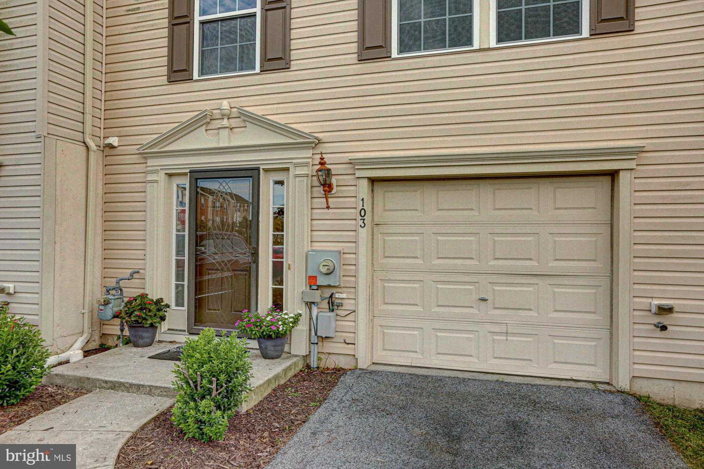 103 Summer Dr Property Photo 6